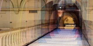Illustration for article titled An Acrylic Tunnel Turns a London Museum Into a Sci-Fi Alice in Wonderland